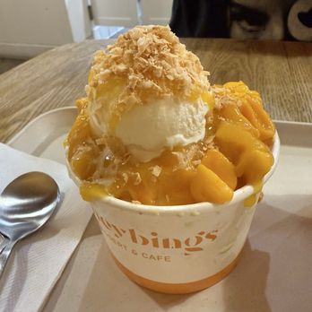 Heybings - Mango Paradise Bingsoo - Desserts Near Me - Costa Mesa, California Heybings - Mango Paradise Bingsoo - Desserts Near Me - Costa Mesa, California
