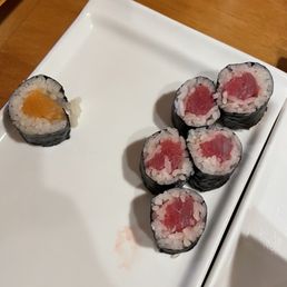 Salmon and tuna rolls Salmon and tuna rolls