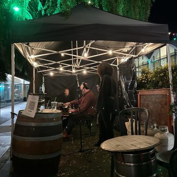 Belle Cora - Live music - Wine Bars Near Me - San Francisco, California