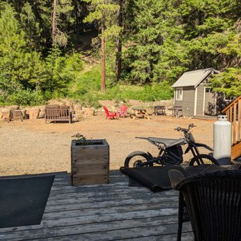 The Raven and Rooster - Breakfast & Brunch Near Me - Cle Elum, Washington The Raven and Rooster - Breakfast & Brunch Near Me - Cle Elum, Washington
