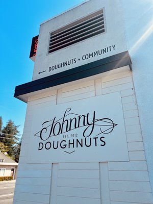 Johnny Doughnuts by null