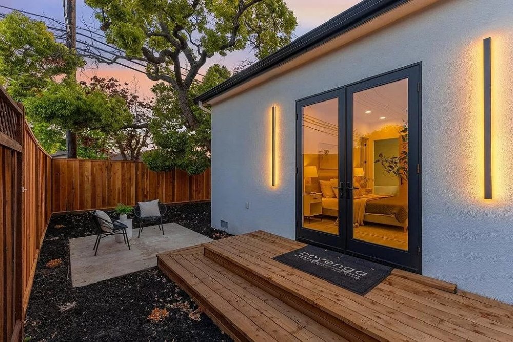 Slide of Urban Builders & Remodeling