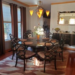 Simplify - Staged Dining Room