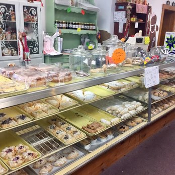 Gary's Chuck Wagon - The main baked goods display cases in adjoining building - American Near Me - West Newton, Pennsylvania