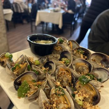 Yummy Yummy - Clam 107. NGHÊU NƯỚNG - 越式烧蓉蚬 - Vietnamese Near Me - San Francisco, California Yummy Yummy - Clam 107. NGHÊU NƯỚNG - 越式烧蓉蚬 - Vietnamese Near Me - San Francisco, California