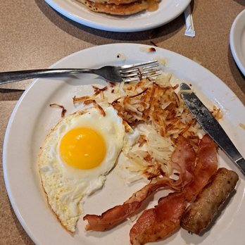 Denny's - Pumpkin pancake slam with sausage - Breakfast & Brunch Near Me - Toronto, Ontario Denny's - Pumpkin pancake slam with sausage - Breakfast & Brunch Near Me - Toronto, Ontario