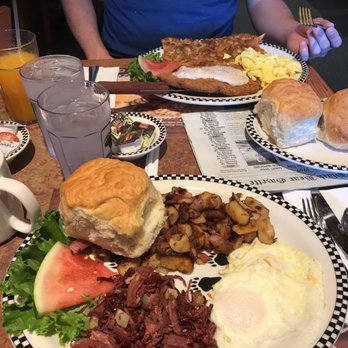 Black Bear Diner Humble - Diners Near Me - Humble, Texas