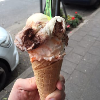Eiscafé Belluno - Ice Cream & Frozen Yogurt Near Me - Dusseldorf, NW Eiscafé Belluno - Ice Cream & Frozen Yogurt Near Me - Dusseldorf, NW