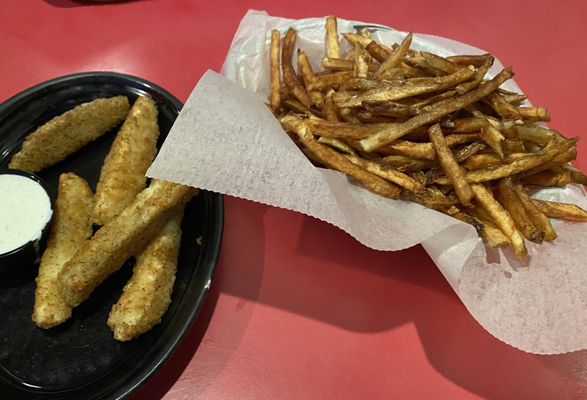 Lucky 12 Tavern by null