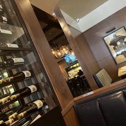 Americano Pie Bar - Beautiful decor