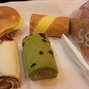 85°C Bakery Cafe-Newark - Berrytale, Chocolate Sponge, Matcha Red Bean, Coconut Custard, Strawberry Half Moon - Bakeries Near Me - Newark, California 85°C Bakery Cafe-Newark - Berrytale, Chocolate Sponge, Matcha Red Bean, Coconut Custard, Strawberry Half Moon - Bakeries Near Me - Newark, California