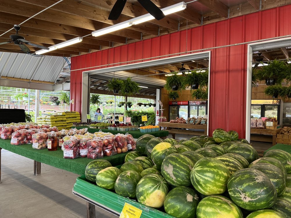LINDA’S PRODUCE Updated September 2024 13 Photos 5900 Hwy 58