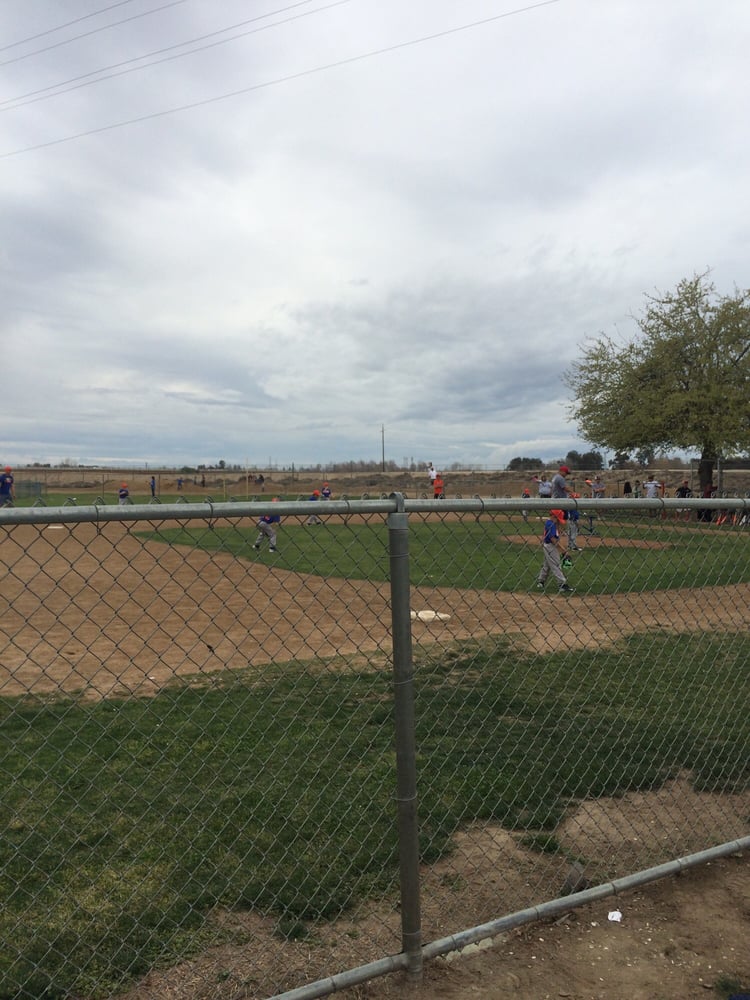 RIVERVIEW PARK & COMMUNITY CENTER Updated September 2024 401 Willow