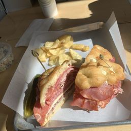Muffuletta