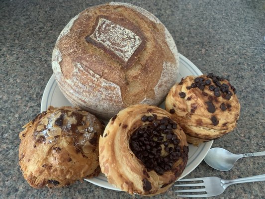 Brooklyn French Bakers by null