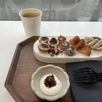 DAMO - Signature dagwa - Coffee & Tea Near Me - Los Angeles, California DAMO - Signature dagwa - Coffee & Tea Near Me - Los Angeles, California