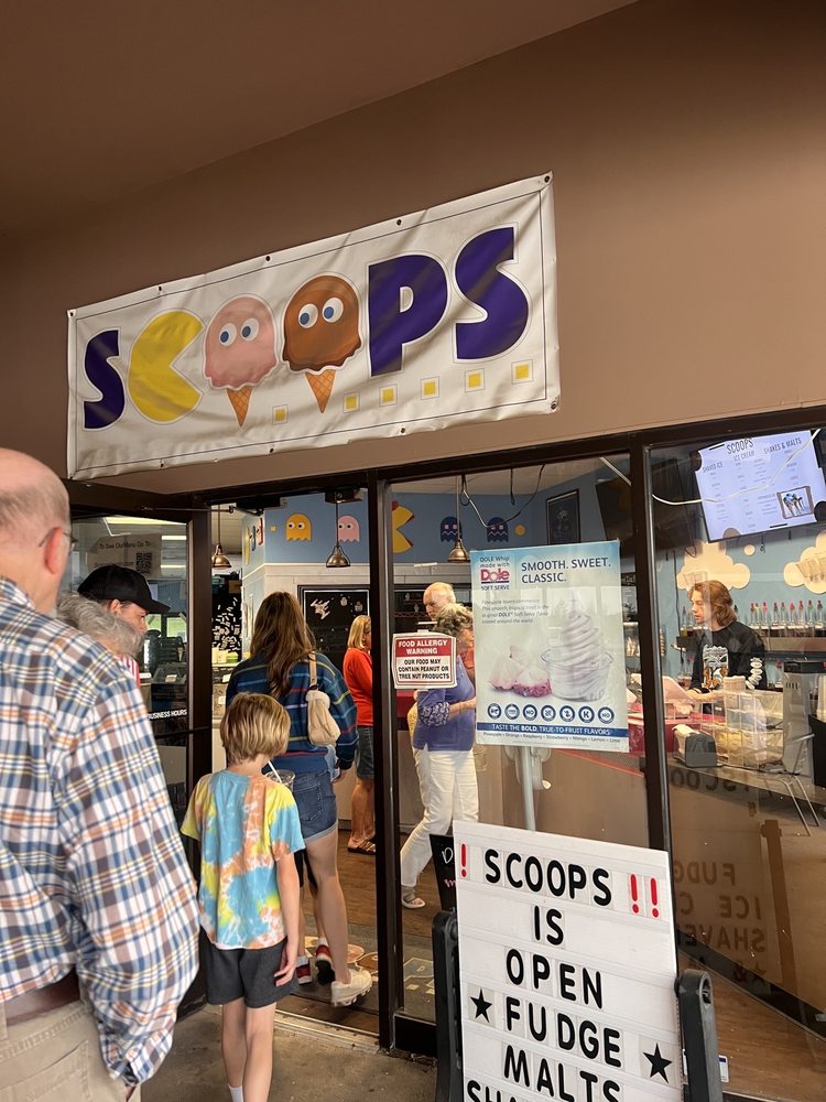 SCOOPS Updated October 2024 19 Photos & 20 Reviews 2840 S 70th St