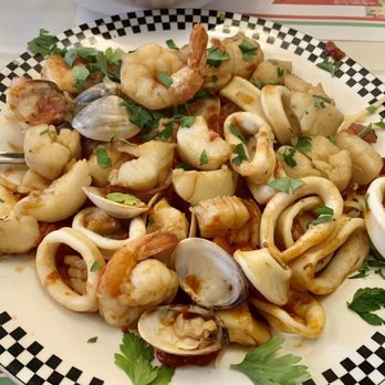 Ferrari's Ristorante - Italian Near Me - Schenectady, New York