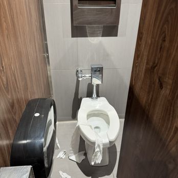 Regal Red Rock - Every stall has. No toilet seat covers & most of the toilets are disgusting - Cinema Near Me - Las Vegas, Nevada Regal Red Rock - Every stall has. No toilet seat covers & most of the toilets are disgusting - Cinema Near Me - Las Vegas, Nevada