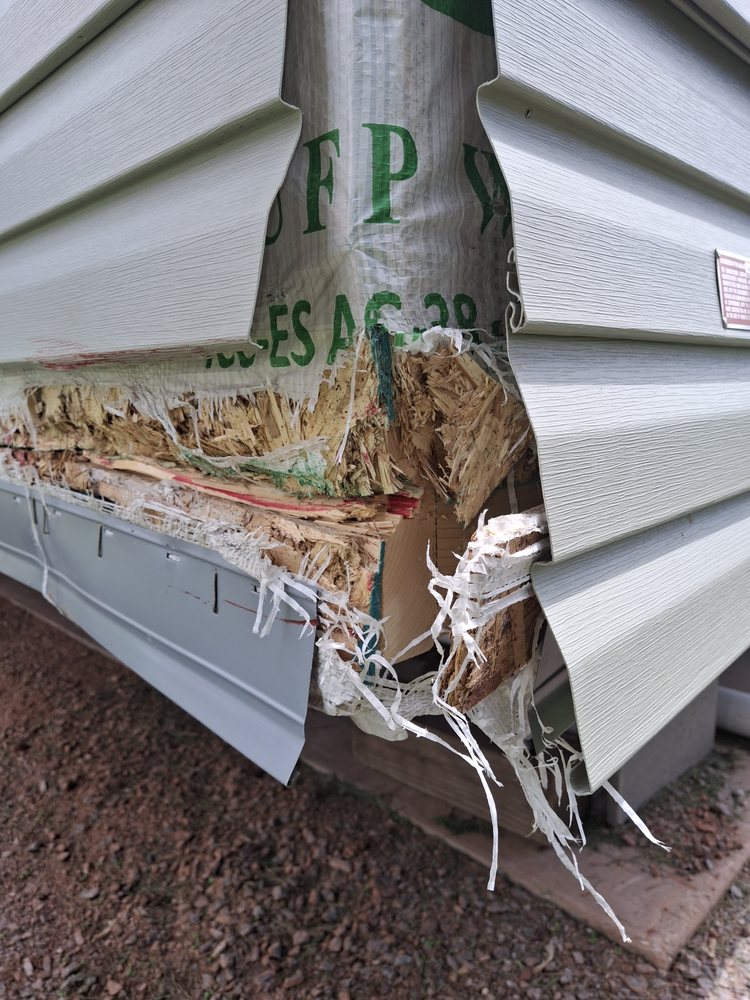 Slide of TT and J Handyman Services