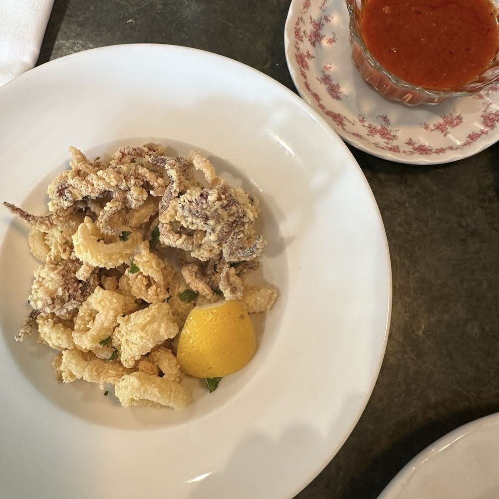 Gianna Restaurant - Appetizer - FRIED CALAMARI - Wine Bars Near Me - New Orleans, Louisiana Gianna Restaurant - Appetizer - FRIED CALAMARI - Wine Bars Near Me - New Orleans, Louisiana