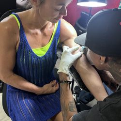 Offir's Tattoo - Kimberly getting tat