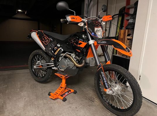 ガイ AE KUSTOMZ - Updated December 2025 - 119 Photos & 138 Reviews