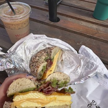 Big Bon Bodega - Savannah 912 w avocado - Bagels Near Me - Savannah, Georgia