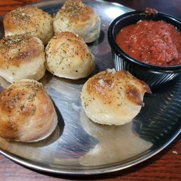Garlic knots