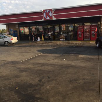 Circle K - a car parked in front of a convenience store - Convenience Stores Near Me - Hanford, California Circle K - a car parked in front of a convenience store - Convenience Stores Near Me - Hanford, California