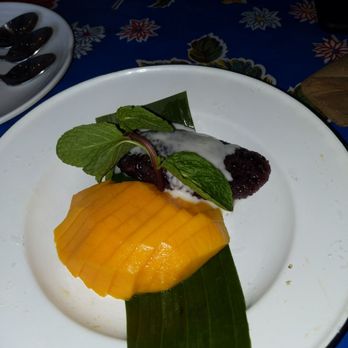 Pintoh Thai - Mango sticky rice - Thai Near Me - Oakland, California Pintoh Thai - Mango sticky rice - Thai Near Me - Oakland, California