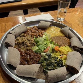 Enat Kitchen - Family platter - Ethiopian Near Me - Portland, Oregon