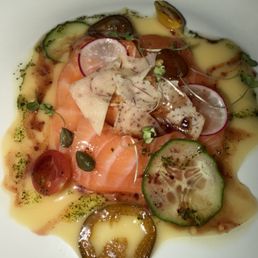 Salmon tartare