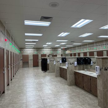 Buc-ee’s - Womens Bathroom - Gas Stations Near Me - Sevierville, Tennessee Buc-ee’s - Womens Bathroom - Gas Stations Near Me - Sevierville, Tennessee