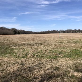 Jerry Erwin Park - Large field to enjoy - Parks Near Me - Spring Hill, Tennessee