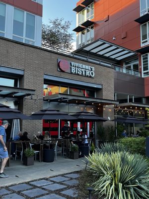 Vivienne's Bistro by null