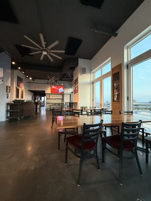 Pour Taproom: Charleston by null