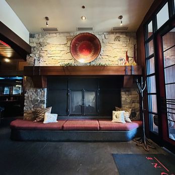 Redstone American Grill - Cocktail Bars Near Me - Minnetonka, Minnesota Redstone American Grill - Cocktail Bars Near Me - Minnetonka, Minnesota