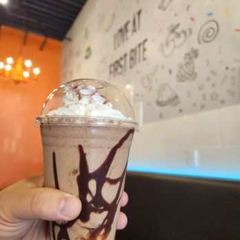 Vampire Penguin - Ice Cream & Frozen Yogurt Near Me - Brandon, Florida