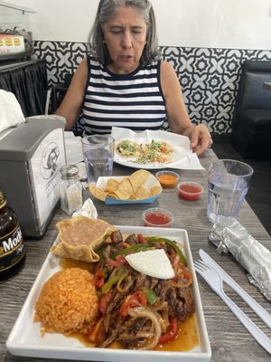 Taqueria Cuernavaca by null