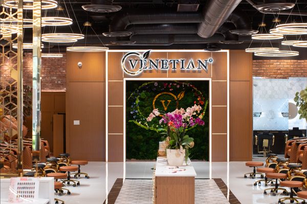 The Venetian Nail Spa by null