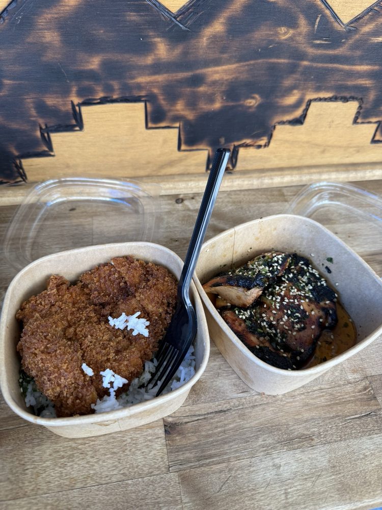 Food from Wavez Food