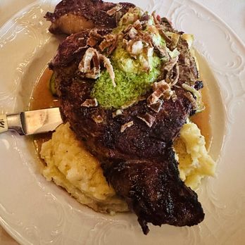 Peter Herdic House - Bed & Breakfast Near Me - Williamsport, Pennsylvania