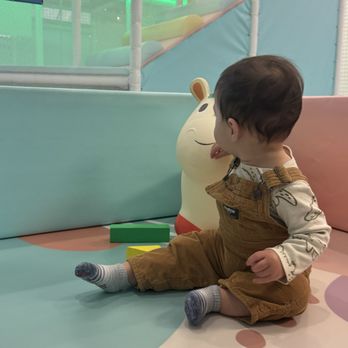 Kiddo Adventure Indoor Playground - Babies Only play pen area - Indoor Playcenter Near Me - San Mateo, California Kiddo Adventure Indoor Playground - Babies Only play pen area - Indoor Playcenter Near Me - San Mateo, California