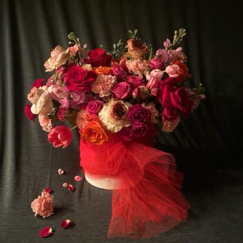 Yarostyle - Flowers - Floral Designers Near Me - Los Angeles, California