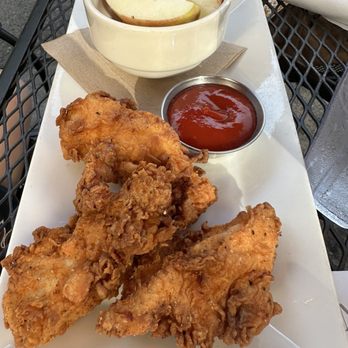 BakeChop - KIDS CHICKEN TENDERS - Coffee & Tea Near Me - Deland, Florida