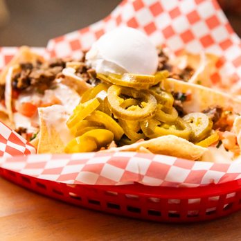 The Den - Sports Bars Near Me - Houston, Texas