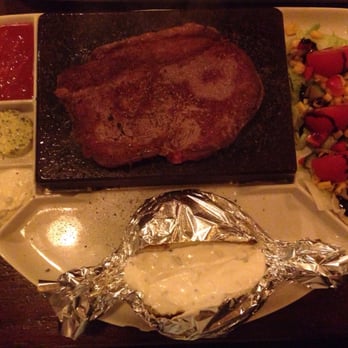 Murphys Irish Pub - Hot stone rump steak. - Irish Pub Near Me - Berlin, BE