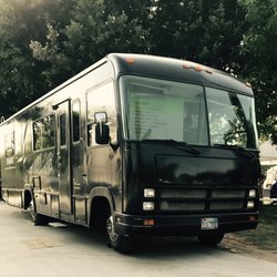 Tommy Gunns Party Bus - 3 A/C'S  3 Big Screens for Karaoke- only way to travel