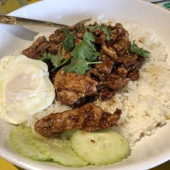 Wild Rose Northern Thai Eats - Moo gratiem aka garlic pork with rice and fried egg - Thai Near Me - Bend, Oregon